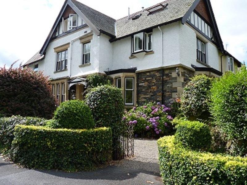 Chestnuts Guest House (Adults Only) Windermere Bagian luar foto