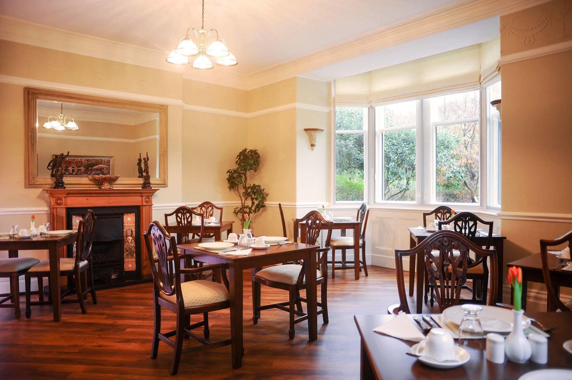 Chestnuts Guest House (Adults Only) Windermere Bagian luar foto