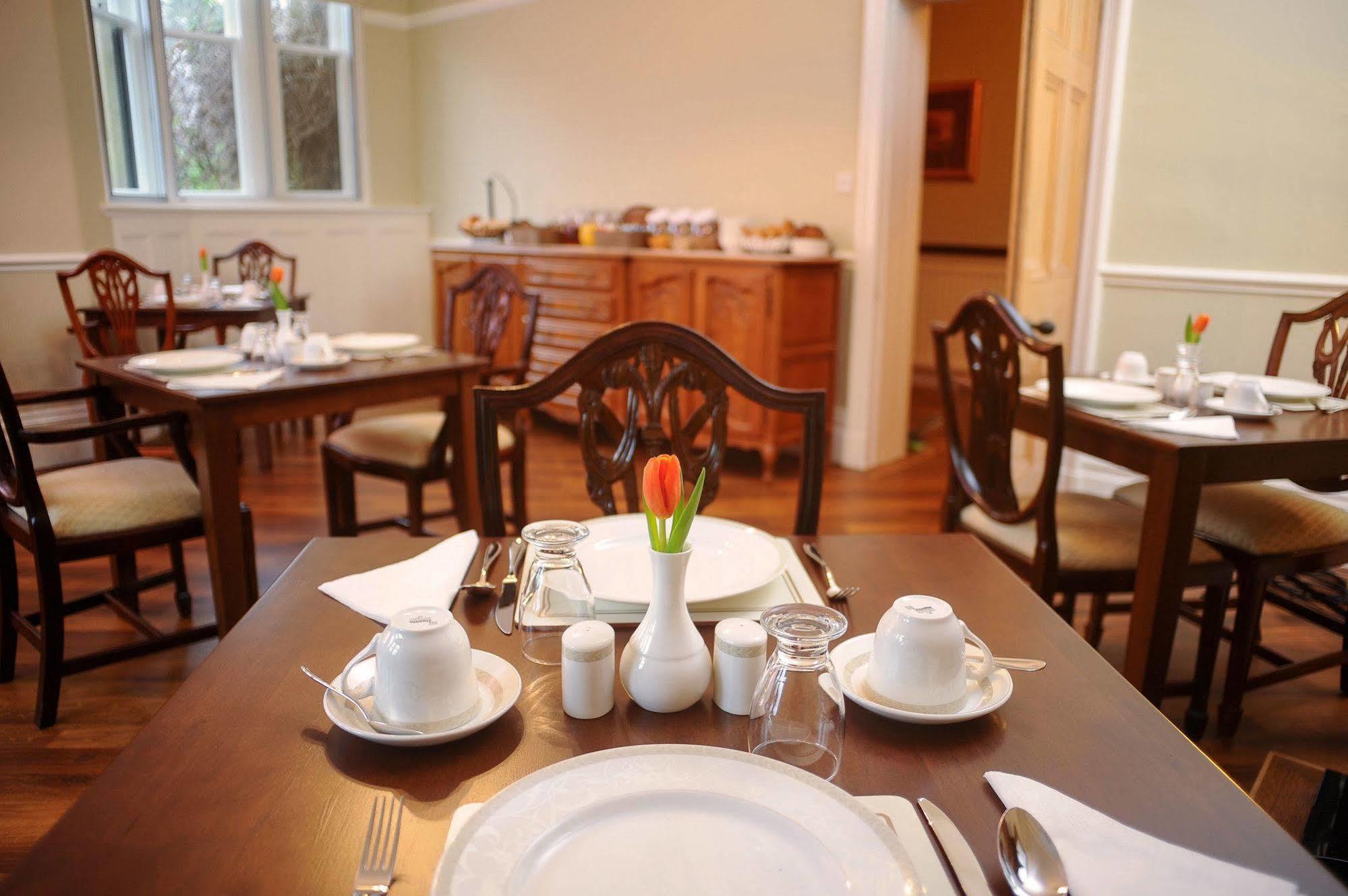 Chestnuts Guest House (Adults Only) Windermere Bagian luar foto